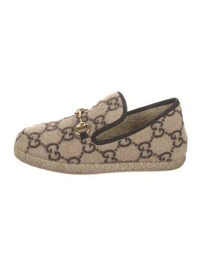 Pre-owned Gucci Gg Logo Shearling Espadrilles In Neutral