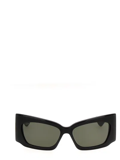 Gucci Gg Logo Sunglasses In Black