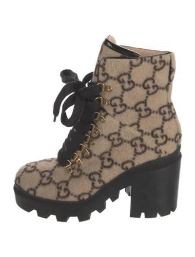 Pre-owned Gucci Gg Logo Wool Lace-up Boots In Neutral