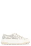 Gucci Textured White Sneakers With Cushioned Sole In White