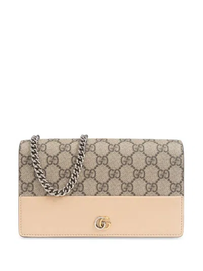 Gucci Gg Marchmont Chain Wallet In Neutrals