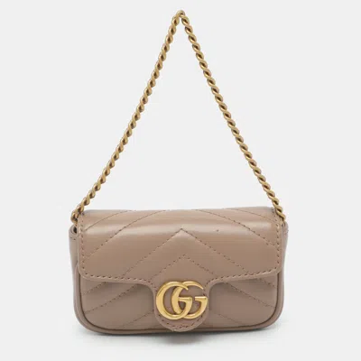 Pre-owned Gucci Gg Marmont Beige Matelassé Leather Coin Purse With Chain In Sand