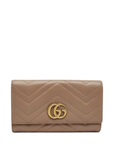 Pre-owned Gucci Gg Marmont Matelassé Wallet In Neutrals