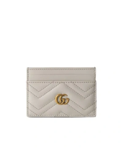 Gucci Gg Marmont Matrasse Embossed Card Bag In Grey