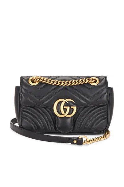 Pre-owned Gucci Gg Marmont Shoulder Bag In Black