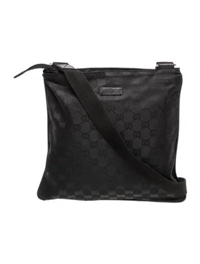 Pre-owned Gucci Gg Nylon Messenger Bag In Black
