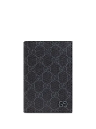 Gucci Gg Passport Holder In Grey
