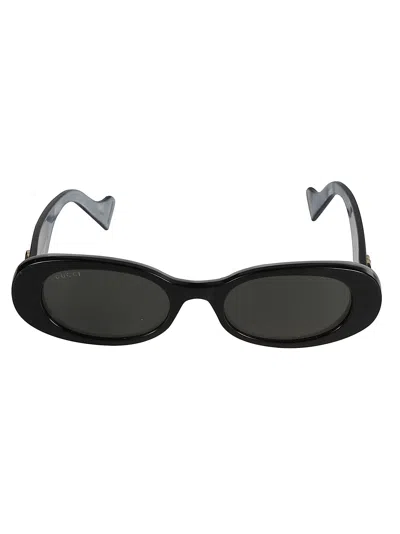 Gucci Gg Plaque Cat-eye Sunglasses In Black/grey