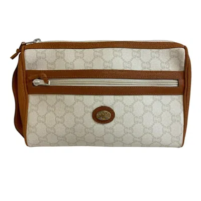 Pre-owned Gucci Gg Plus White Pvc Clutch Bag ()