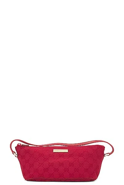 Gucci Gg Shoulder Bag In Red