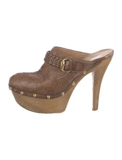 Pre-owned Gucci Gg Signature Leather Mules In Neutral