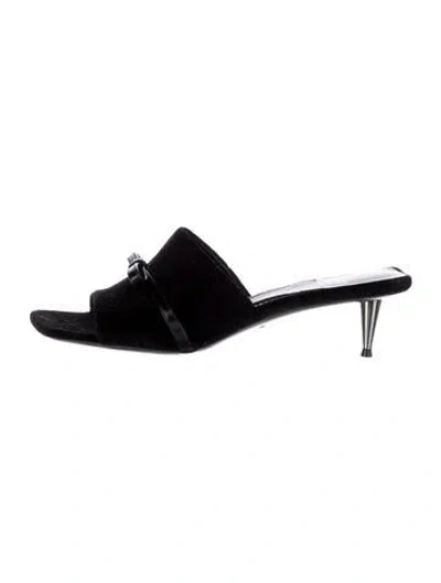 Pre-owned Gucci Gg Signature Velvet Slides In Black
