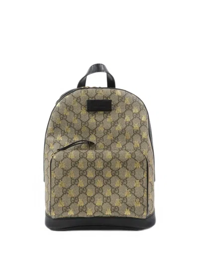 Pre-owned Gucci Gg Supreme Bee-detail Backpack In Neutrals