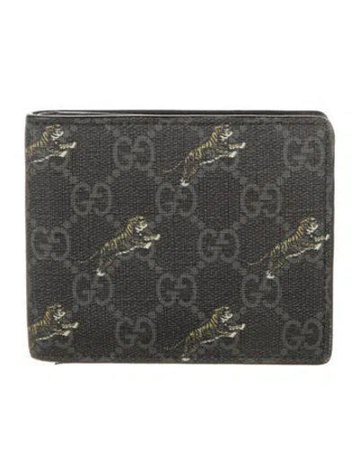 Pre-owned Gucci Gg Supreme Bifold Wallet In Black