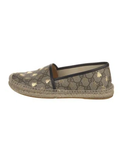 Pre-owned Gucci Gg Supreme Canvas Espadrilles In Neutral