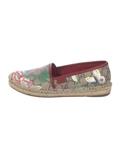 Pre-owned Gucci Gg Supreme Canvas Espadrilles In Neutral