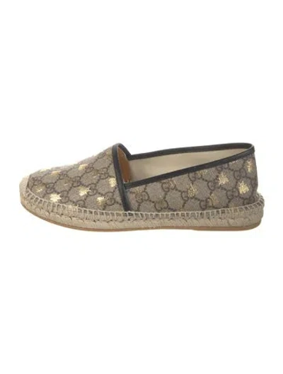 Pre-owned Gucci Gg Supreme Canvas Espadrilles In Neutral