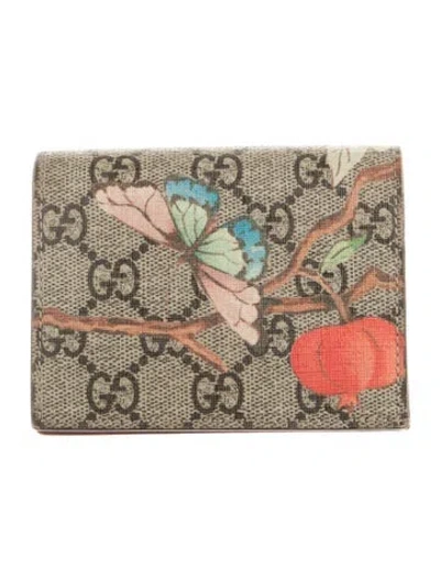 Pre-owned Gucci Gg Supreme Card Holder In Red