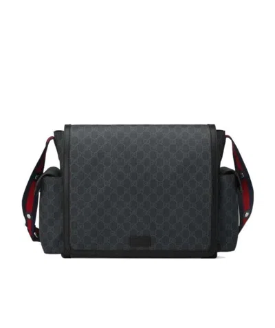 Gucci Gg Supreme Changing Bag In Black