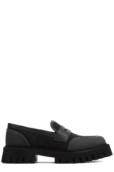 Gucci Gg Supreme Chunky Sole Loafers In Black