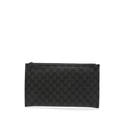 Gucci Gg Supreme Clutch Bag In Black