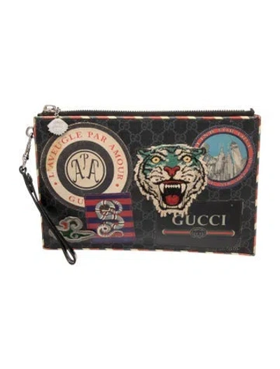 Pre-owned Gucci Gg Supreme Clutch In Black