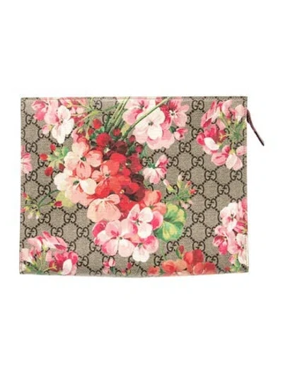 Pre-owned Gucci Gg Supreme Clutch In Neutral