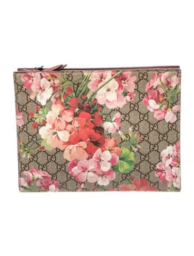 Pre-owned Gucci Gg Supreme Clutch In Neutrals