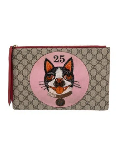 Pre-owned Gucci Gg Supreme Clutch In Neutrals/red
