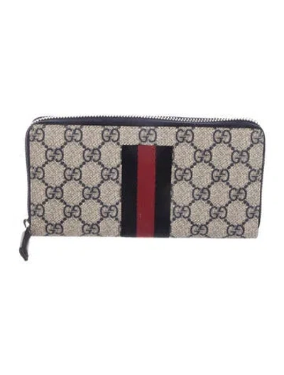 Pre-owned Gucci Gg Supreme Continental Wallet In Neutral