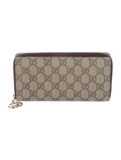 Pre-owned Gucci Gg Supreme Continental Wallet In Neutral