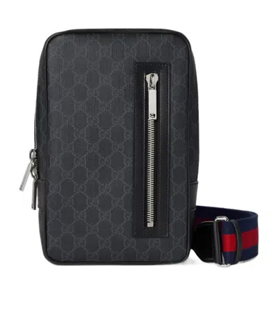 Gucci Gg Supreme Cross Body Bag In Black