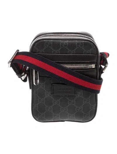Pre-owned Gucci Gg Supreme Crossbody Bag Small In Black