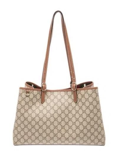 Pre-owned Gucci Gg Supreme Emblem Medium In Neutrals