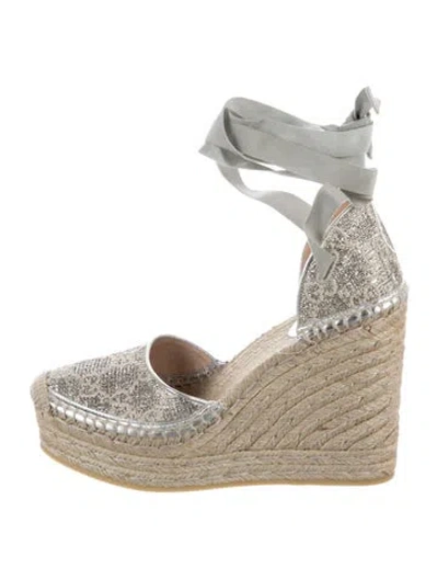 Pre-owned Gucci Gg Supreme Espadrilles In Metallic/silver