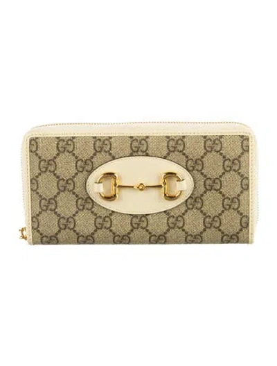Pre-owned Gucci Gg Supreme Horsebit 1955 Gg Supreme Continental Wallet In Neutral