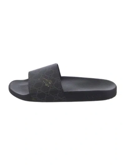 Pre-owned Gucci Gg Supreme Leather Slides In Black