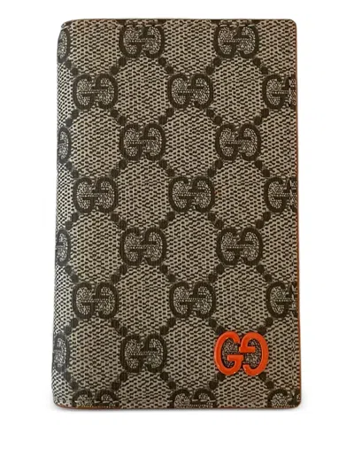 Gucci Gg Supreme Logo Cardholder In Neutral