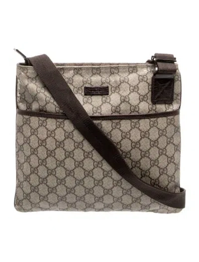 Pre-owned Gucci Gg Supreme Messenger Bag In Neutral
