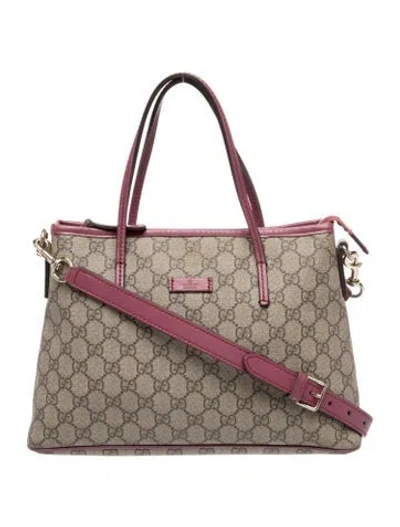Pre-owned Gucci Gg Supreme Messenger Bag In Neutral