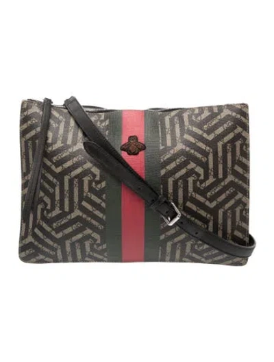 Pre-owned Gucci Gg Supreme Messenger Bag In Neutral
