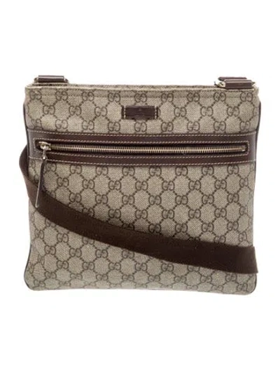Pre-owned Gucci Gg Supreme Messenger In Neutral