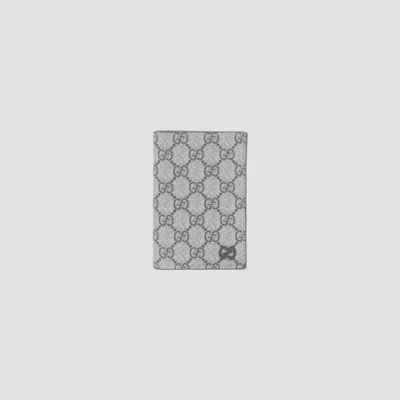 Gucci Gg Supreme Passport Case