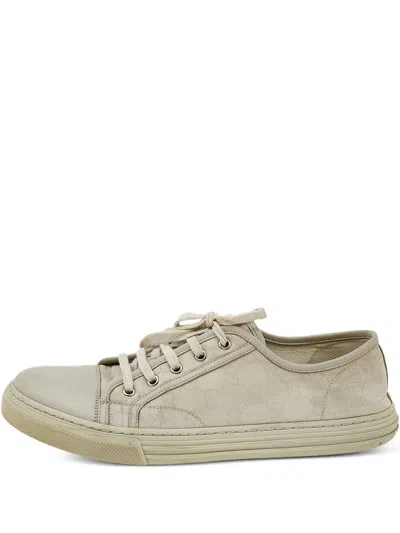 Pre-owned Gucci Gg-supreme Sneakers In Neutral
