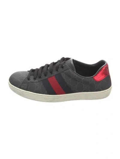 Pre-owned Gucci Gg Supreme Sneakers In Black