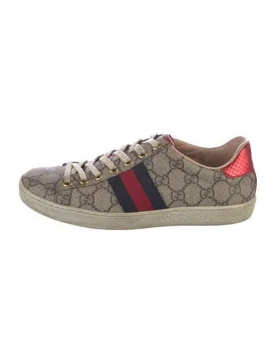 Pre-owned Gucci Gg Supreme Sneakers In Neutral