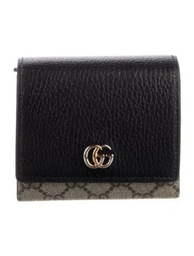 Pre-owned Gucci Gg Supreme Wallet In Black