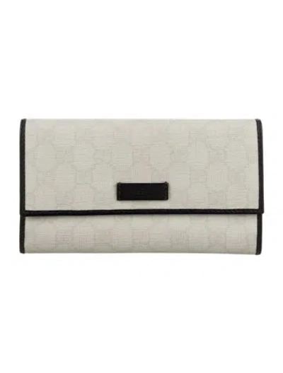 Pre-owned Gucci Gg Supreme Wallet In Neutral