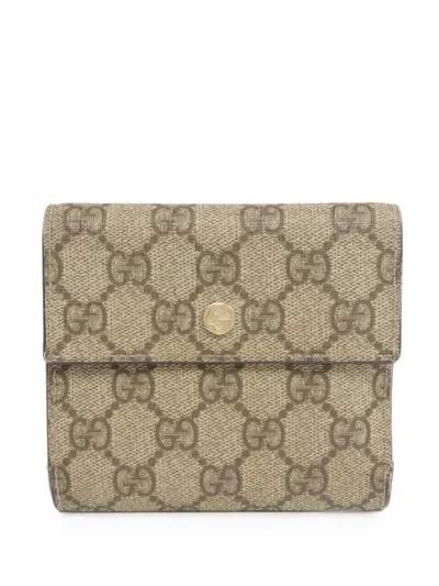 Pre-owned Gucci Gg Supreme Wallet In Neutral