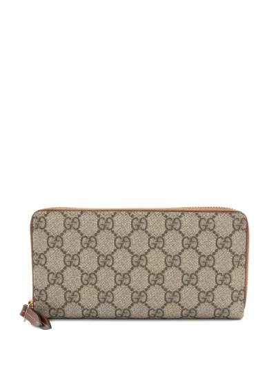 Pre-owned Gucci Gg-supreme Zip-around Wallet In Neutral